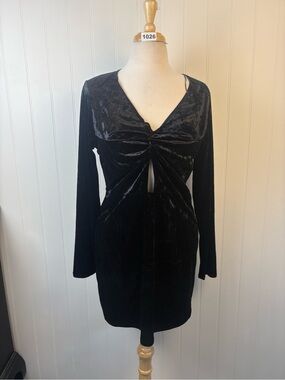 Black Velvet Mini Dress Twist Front Cutout Long Sleeve Party Y2K L